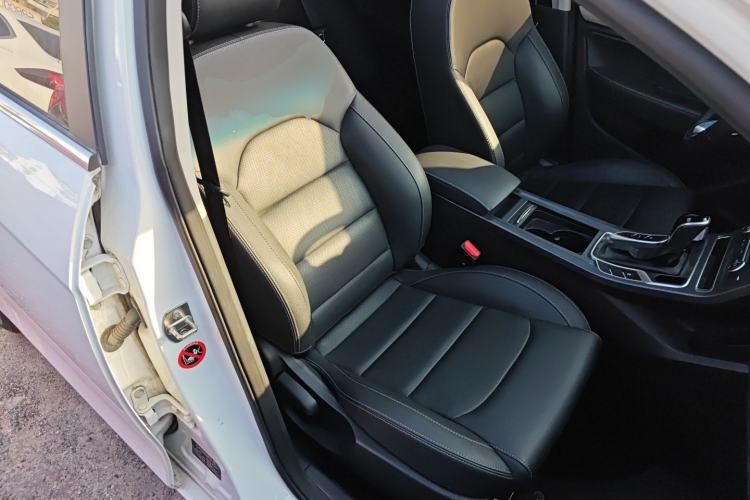 Used Geely Auto Emgrand 2019 Leading Edition 1.5L CVT Upward-Connected Model China VI Standard