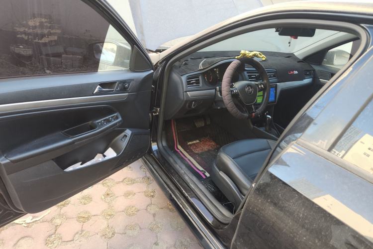 Used Volkswagen Lavida 2019 Lavida Start 1.5L Automatic Trendy Version China VI Standard