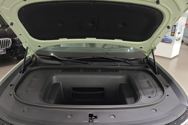 Used  #5 2024 Long-Range Journey Luxury Edition