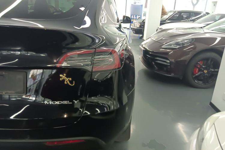 Used Tesla Model Y 2023 Rear-Wheel-Drive Version