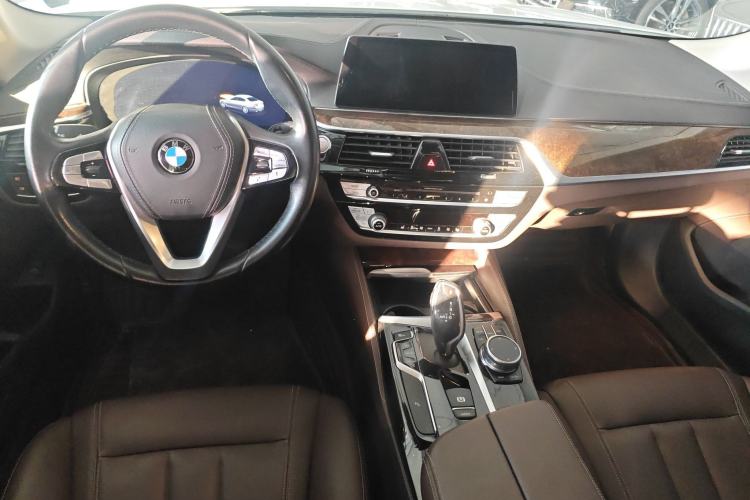 Used BMW 5 Series 2019 525Li Luxury Package
