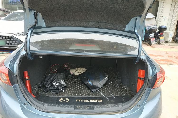 Used Mazda Mazda 3 Axela 2019 Cloud-Controlled Sedan 1.5L Automatic Luxury Model China VI Standard