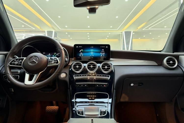 Used Mercedes-Benz GLC 2021 GLC 260 L 4MATIC Dynamic Edition
