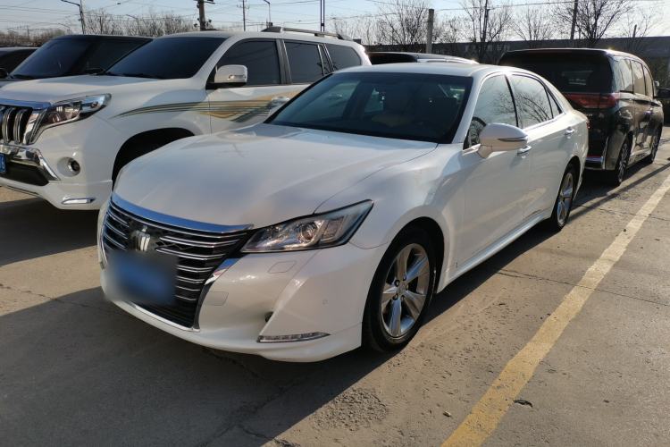 Used Toyota Crown 2015 2.0T Fashion Edition
