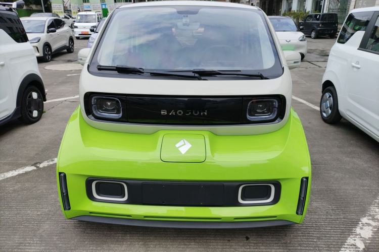 Used Baojun KiWi EV 2021 Artist Model Lithium Iron Phosphate
