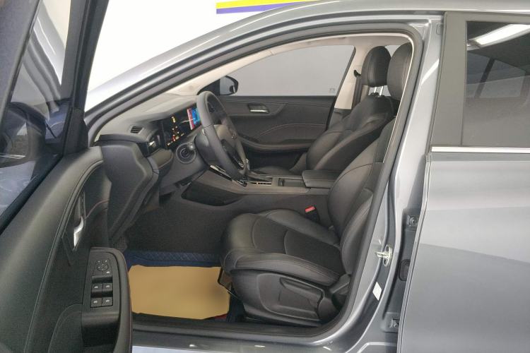 Used Roewe i5 2023 1.5L CVT Luxury Edition
