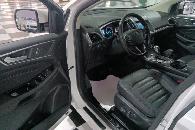 Used Ford Edge 2018 EcoBoost 245 Four-Wheel Drive Titanium 7-Seater
