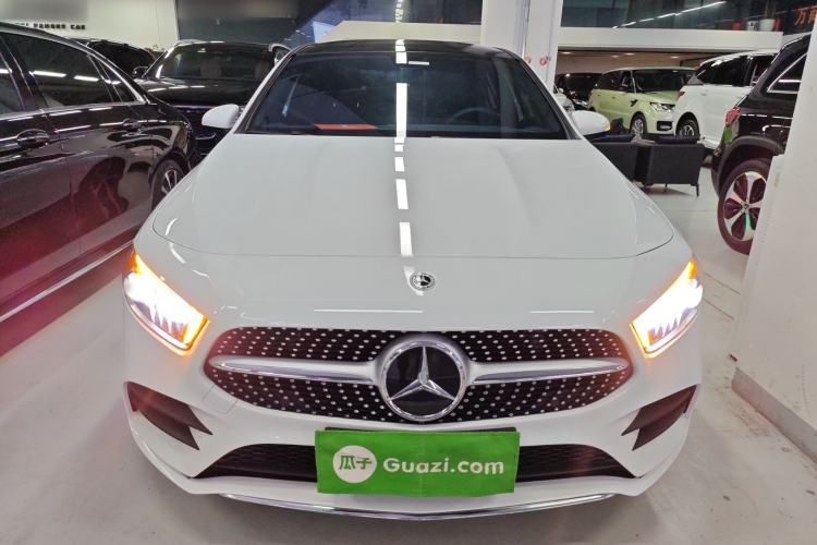 Used Mercedes-Benz A-Class 2022 Revised Version A 200 L Sport Sedan Fashionable Style