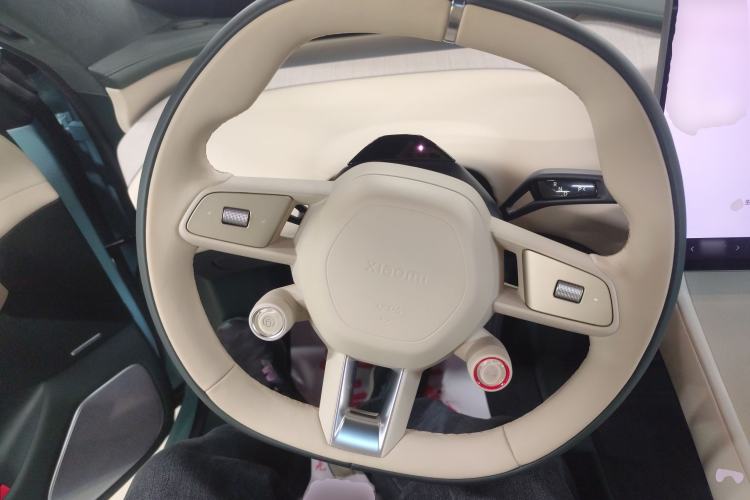 Used  YU7 2025 Ultra-Long Range High-Performance All-Wheel-Drive Max Edition