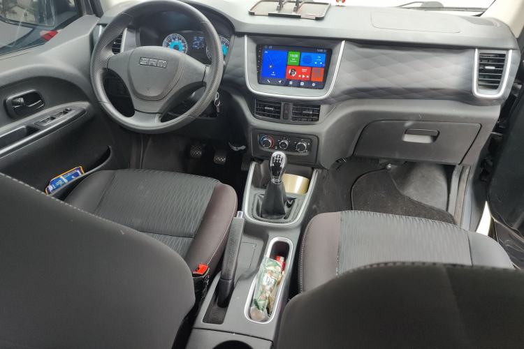 Used Jinbei Gold Hiace M Classic 2022 1.5L Engineering Lion Passenger Vehicle 6 Seats
