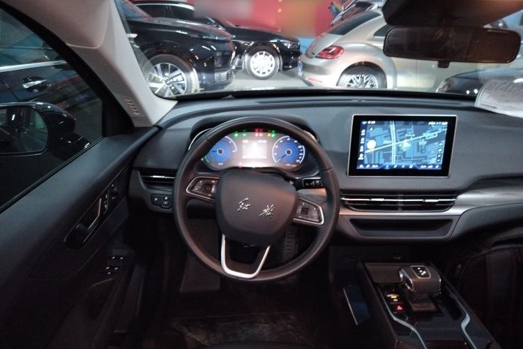 Used Hongqi E-QM5 2023 Base Travel Edition
