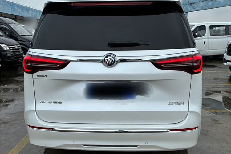 Used Buick GL8 2022 ES Landtrek 653T Comfort Edition
