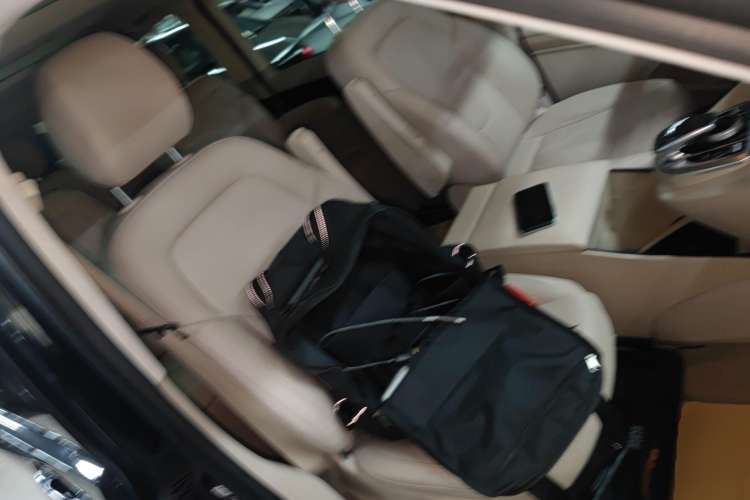 Used Mercedes-Benz V-Class 2017 V 260 Avantgarde Edition
