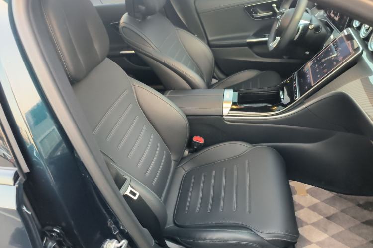 Used Mercedes-Benz C-Class 2023 Restyled C 260 L Night Edition Sports Version
