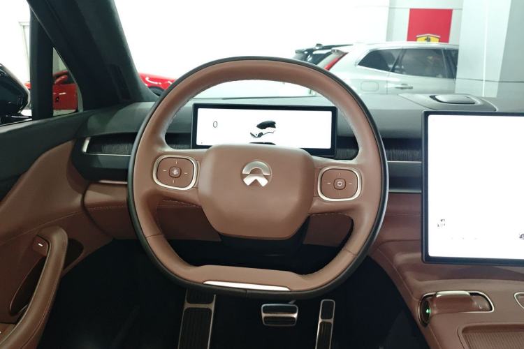 Used Nio ES8 2023 75 kWh Executive Edition
