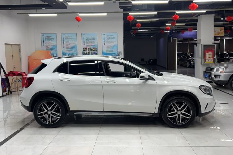 Used Mercedes-Benz GLA 2015 GLA 200 Fashion Model