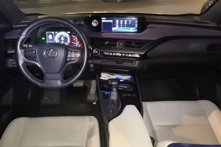 Used Lexus UX 2020 260h Explore & Enjoy Edition
