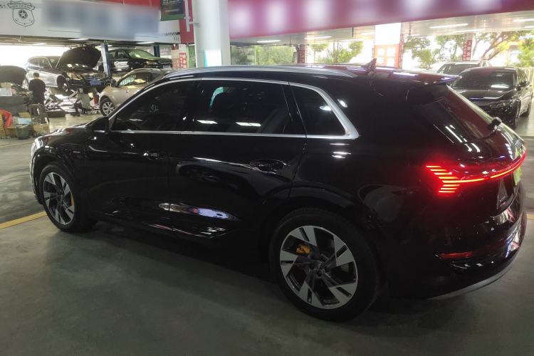 Used Audi e-tron 2019 55 quattro Technology Edition
