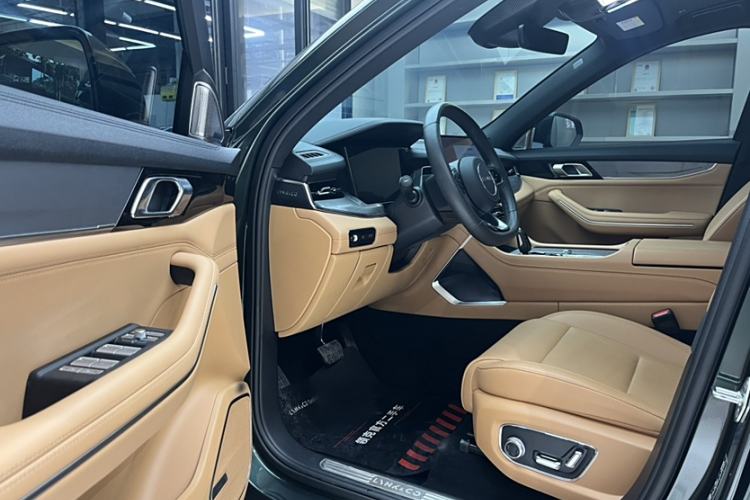 Used Lynk & Co 09 EM-P 2024 2.0TD EM-P Four-Wheel Drive ULTRA Six-Seater
