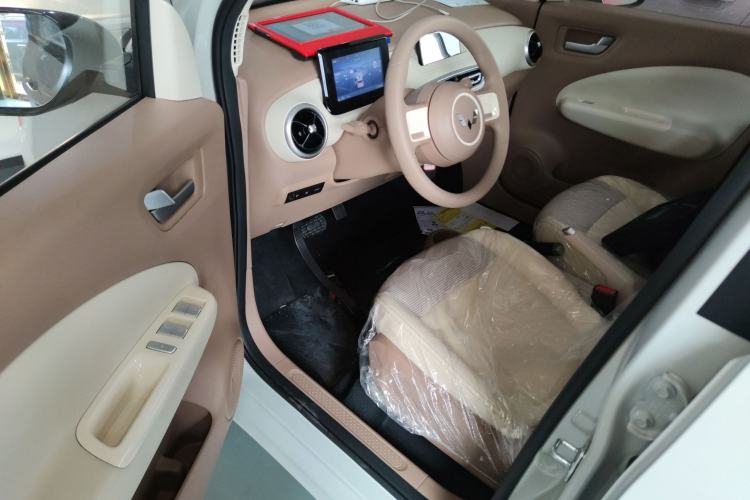 Used Wuling Hongguang MINIEV 2025 Four-Door Version Advanced Edition
