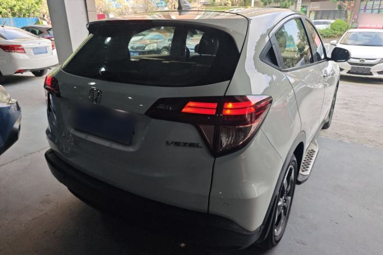 Used Honda Vezel 2017 1.8L CVT Front-Wheel Drive Pioneer Edition