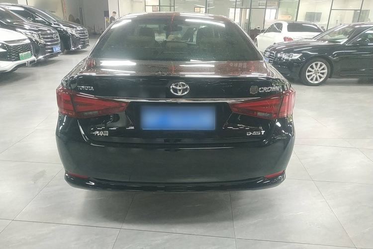 Used Toyota Crown 2015 2.0T Fashion Edition
