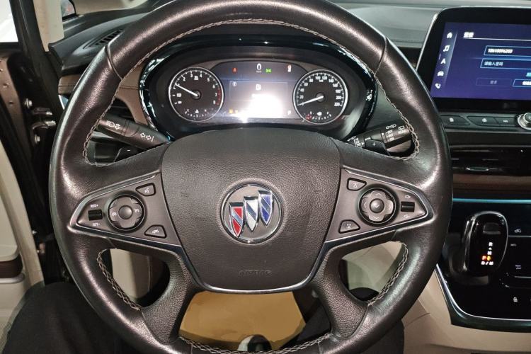 Used Buick GL8 2021 Land Cruiser Executive 652T Premium Model
