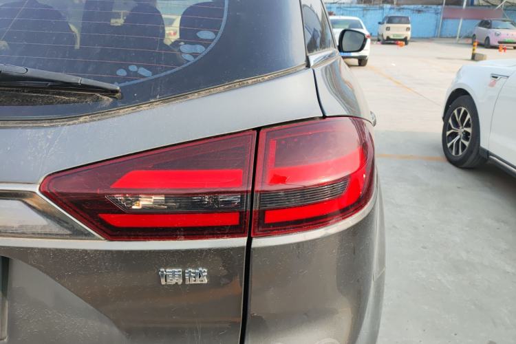 Used Geely Auto Emgrand X7 Sport 2018 1.8TD Automatic Two-Wheel Drive Smart Connect 4G Internet Edition