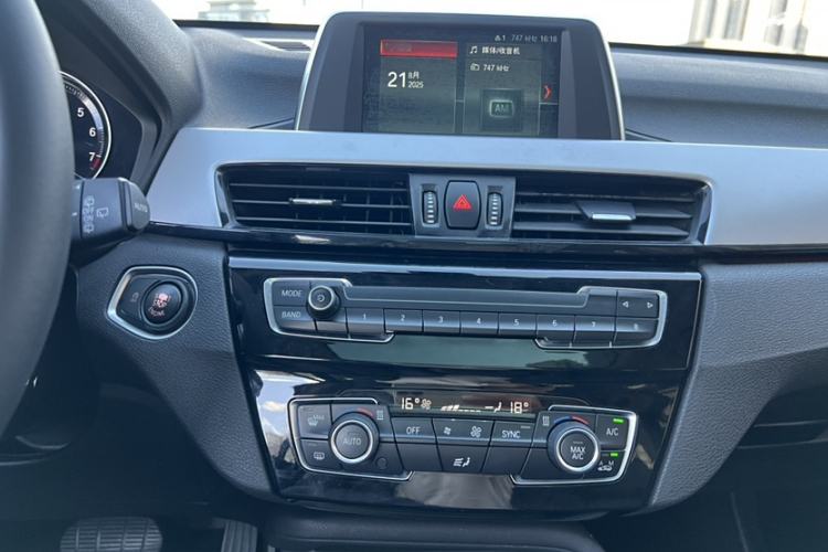 Used BMW X1 2019 sDrive18Li Fashion Model