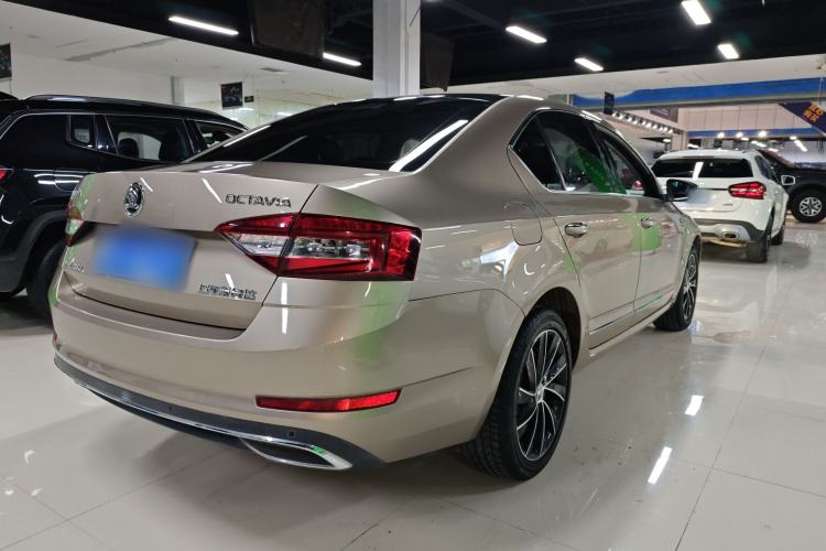 Used Skoda Octavia 2018 TSI280 DSG Flagship Edition
