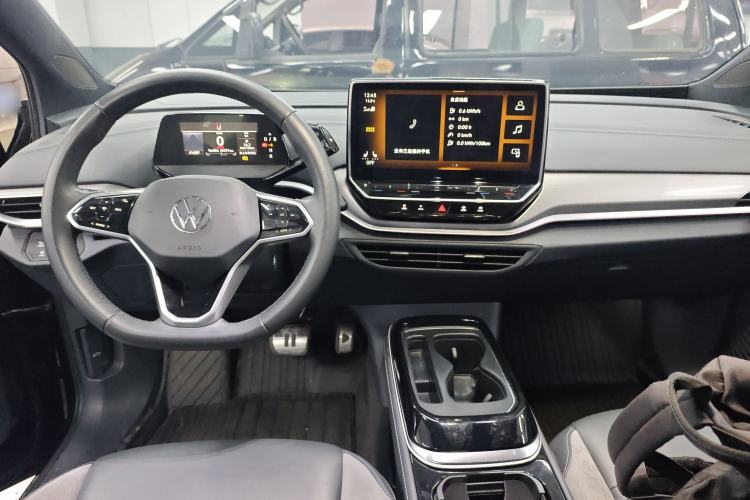 Used Volkswagen ID.4 CROZZ 2021 Long-Range Lite PRO Two-Wheel Drive Version
