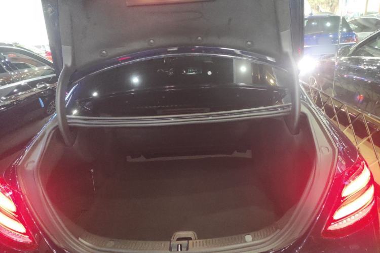 Used Mercedes-Benz E-Class 2016 E 300 L Stylish Model
