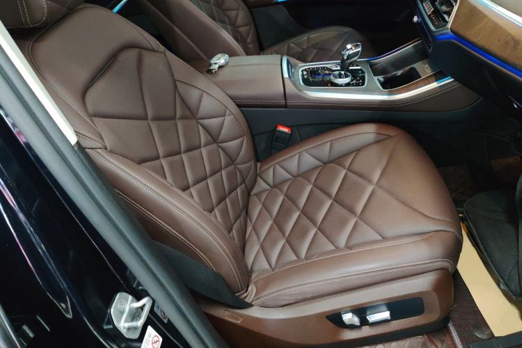 Used BMW X5 2022 Restyled xDrive 30Li Luxury Version M Sport Package