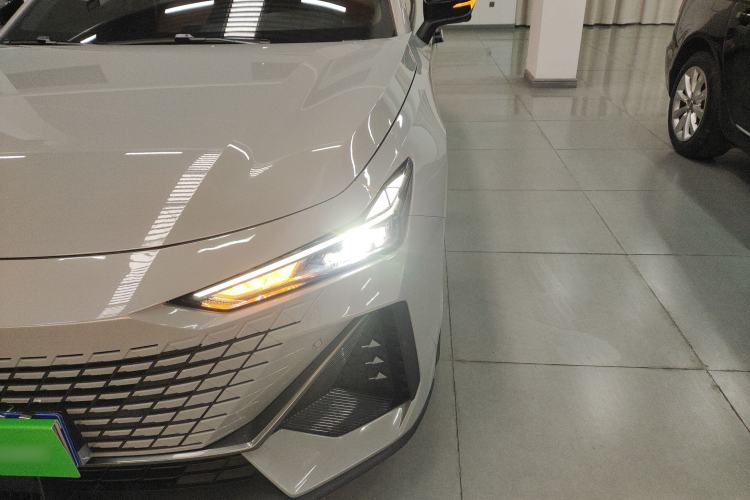 Used Changan UNI-V 2022 1.5T Prestige Version
