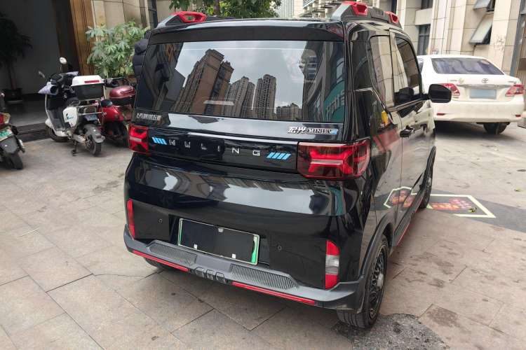 Used Wuling Hongguang MINIEV 2022 GAMEBOY 300km Enthusiast Model with Lithium Iron Phosphate
