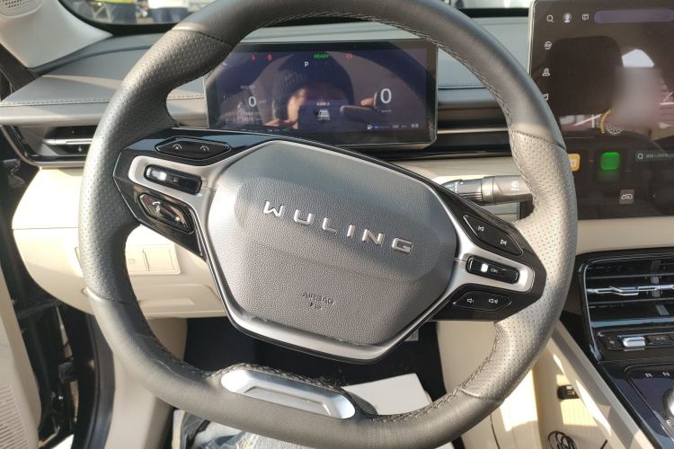 Used Wuling Xingguang 2023 150 Advanced Edition

