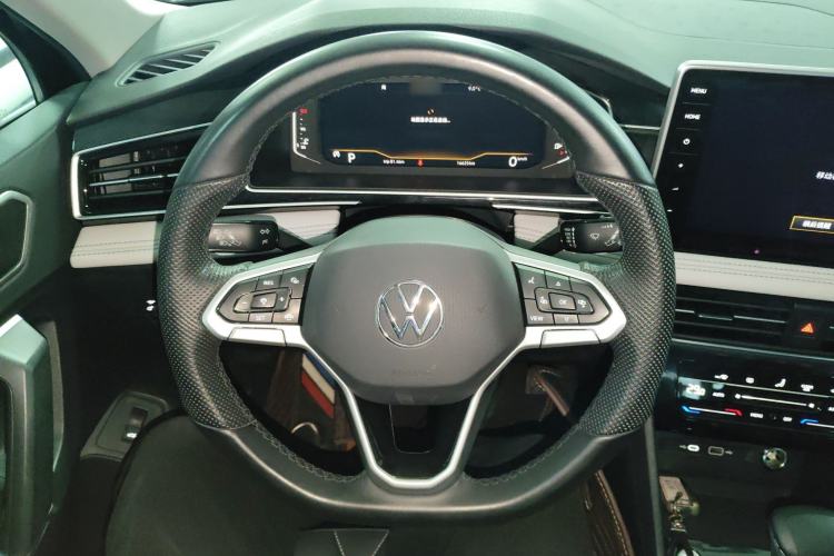 Used Volkswagen Tiguan L 2024 330TSI Automatic Two-Wheel Drive Smart Edition
