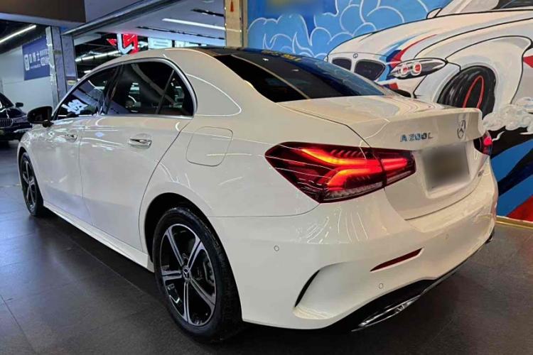 Used Mercedes-Benz A-Class 2022 Revised Version A 200 L Sport Sedan Fashionable Style
