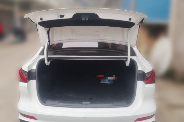 Used Roewe i5 2023 1.5L Manual Excellence Edition
