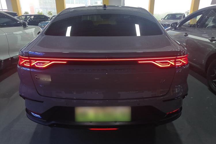 Used BYD Han 2025 EV with 701 km of Laser Radar-Enabled Intelligent Driving