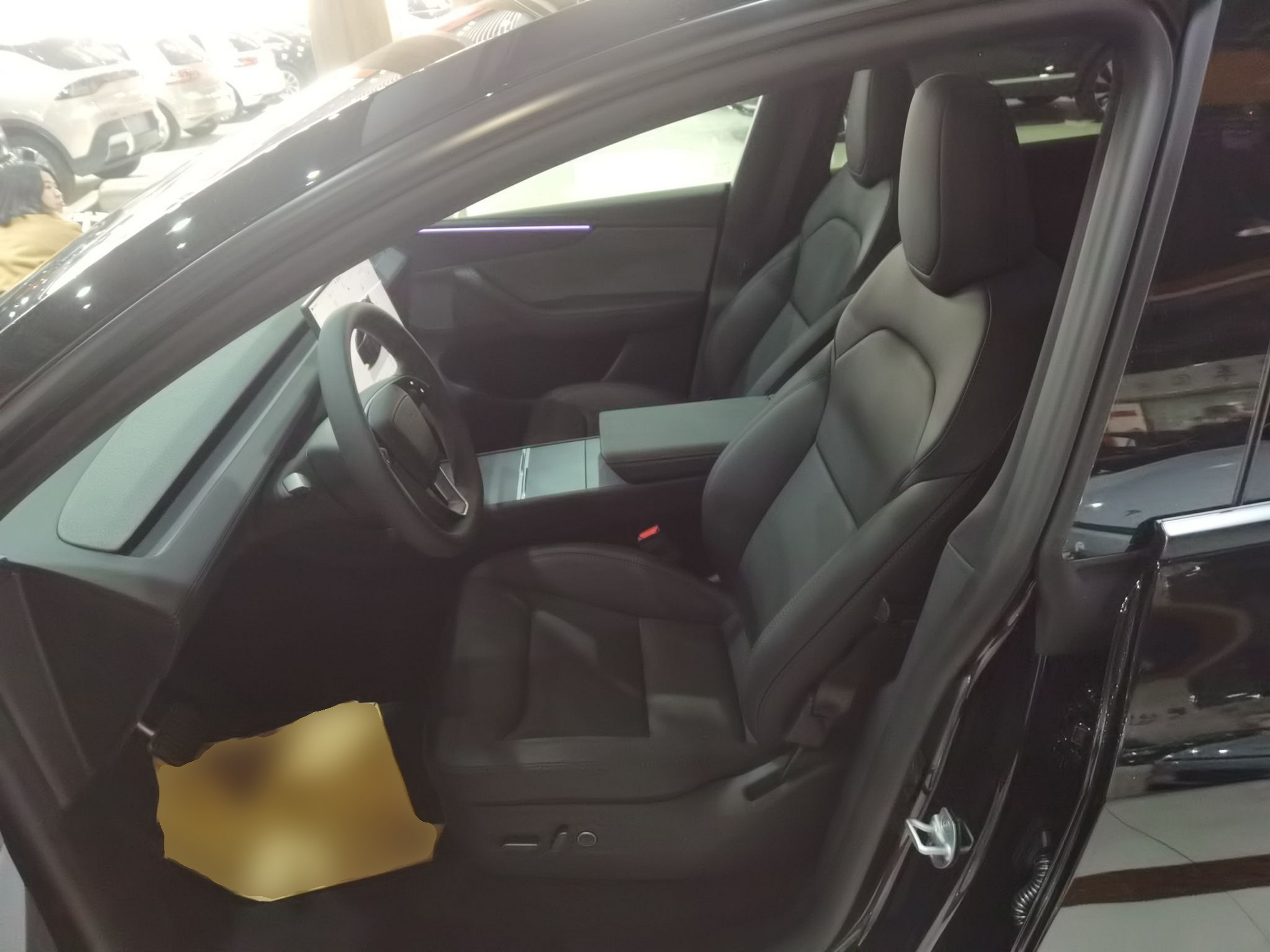 Переднее сиденье в автомобиле