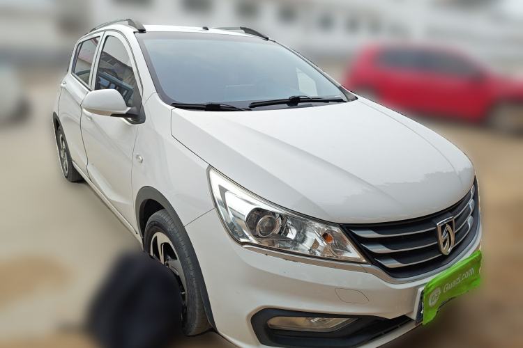 Used Baojun 310 2016 1.2L manual Comfort trim level