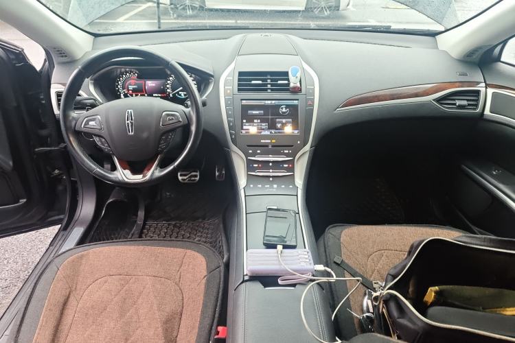 Used Lincoln MKZ 2014 2.0T Luxury Edition
