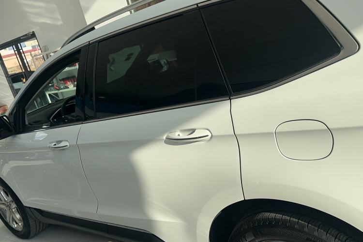 Used Ford Edge 2017 EcoBoost 245 Two-Wheel-Drive Sporty 7-Seater
