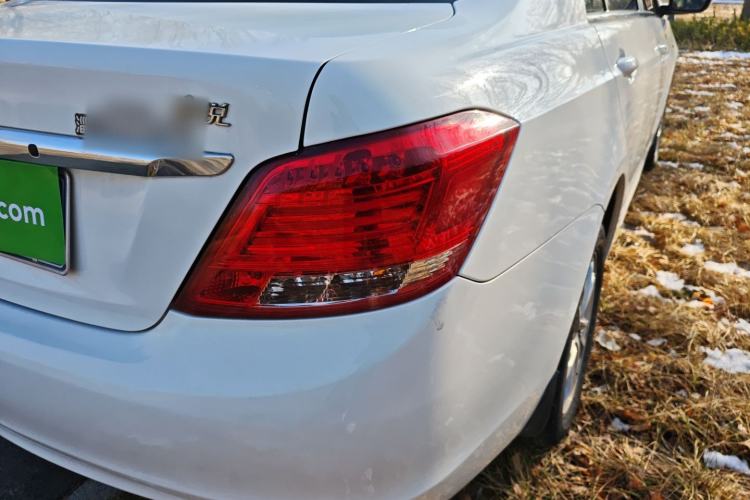 Used BYD Surui 2014 1.5L manual Comfort trim level
