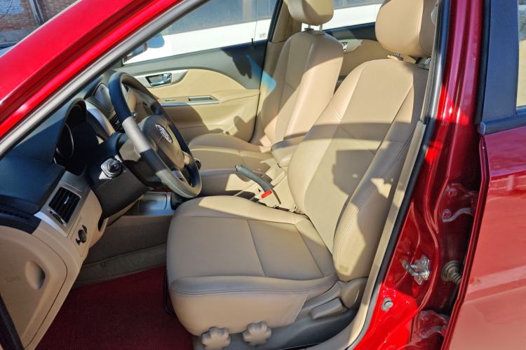 Used Buick Excelle 2013 1.5L Manual Classic Model
