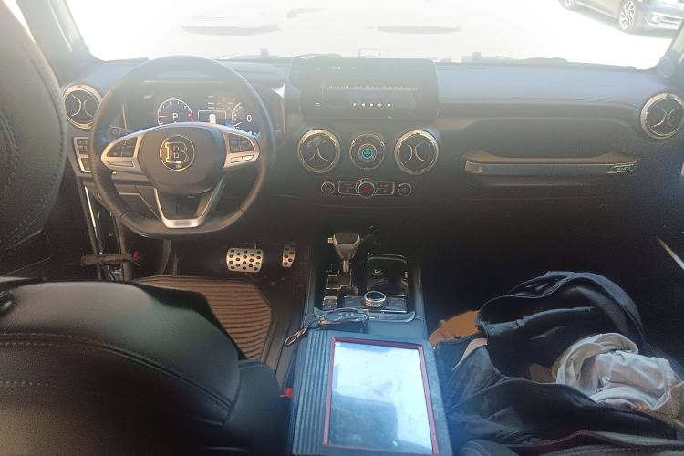 Used Beijing Auto BJ40 2019 2.0T Automatic Four-Wheel Drive Urban Hunter Edition Premium Model China V Emission Standard
