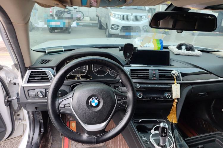 TDK.VehicleDetails.img