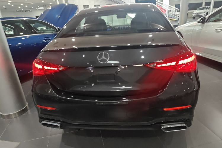 Used Mercedes-Benz C-Class 2024 Facelifted C-Class 260 L Night Edition Sports Version