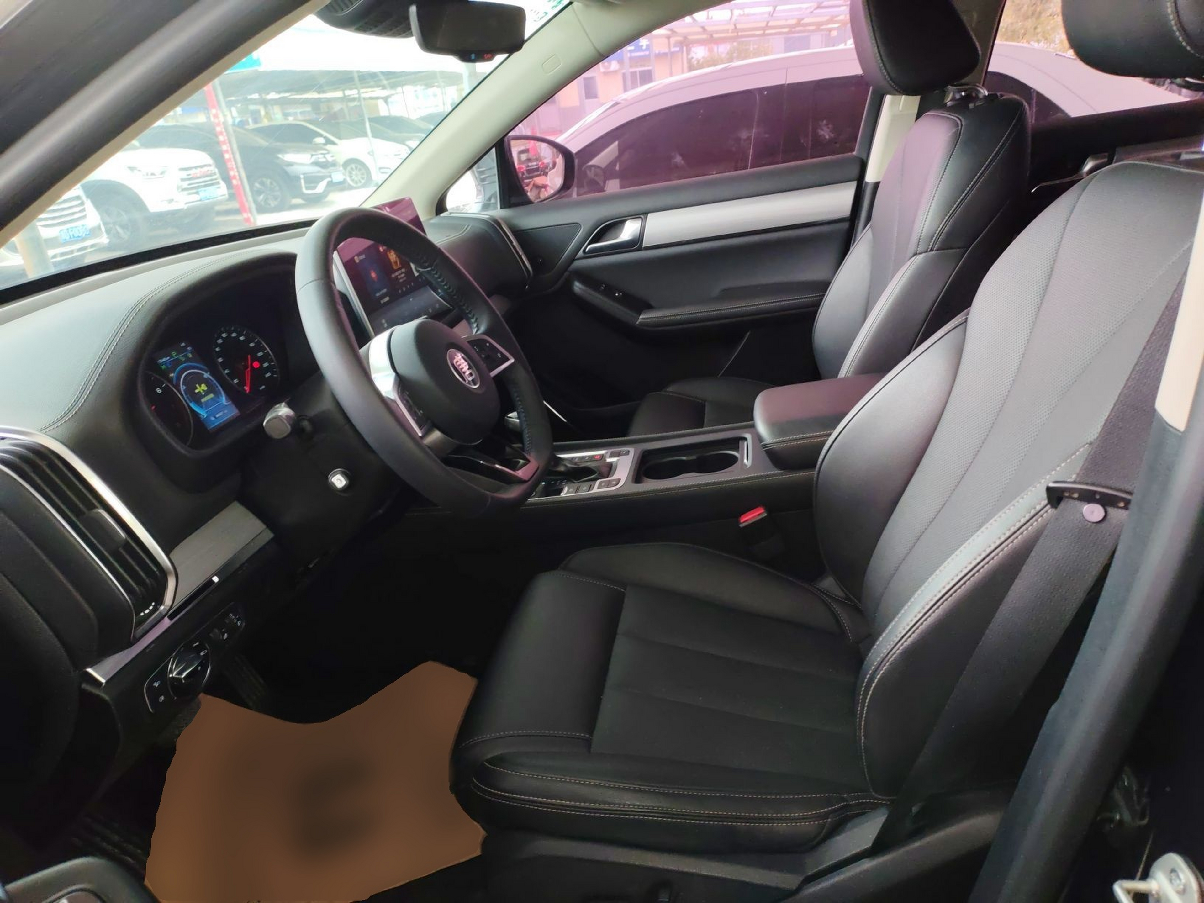 Переднее сиденье в автомобиле